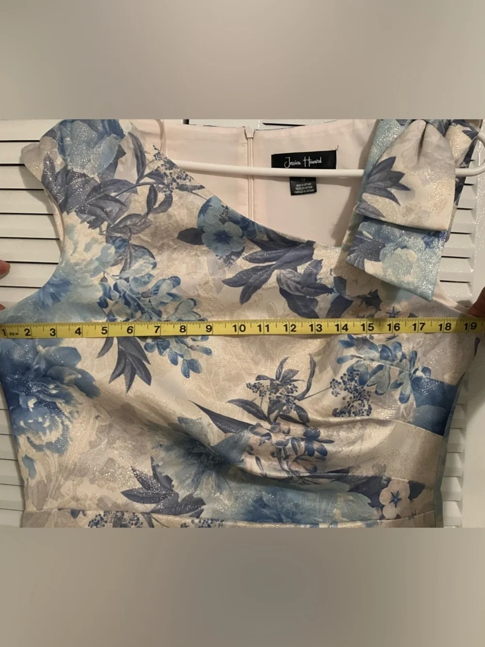Jessica Howard One-Shoulder Floral Sheath Dress in Blue and Cream - Picture 5 of 5